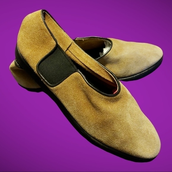 Andre ASSOUS Tan Suede Flats Made in Spain - Picture 8 of 8